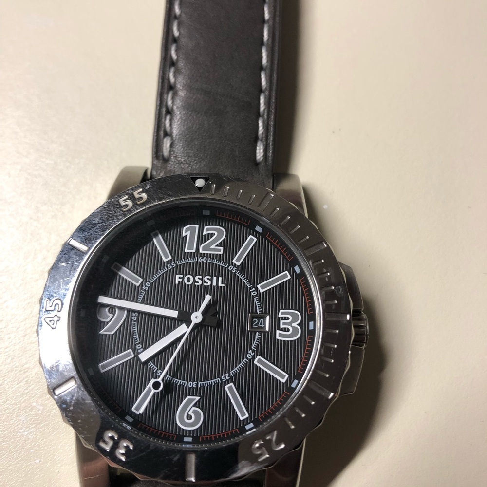 Fossil Watch Bq1018 Slightly Used. - image 2